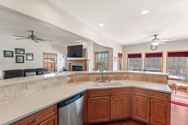 W172N7862 Shady LANE, Menomonee Falls, WI 53051