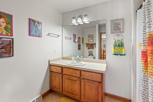 W172N7862 Shady LANE, Menomonee Falls, WI 53051