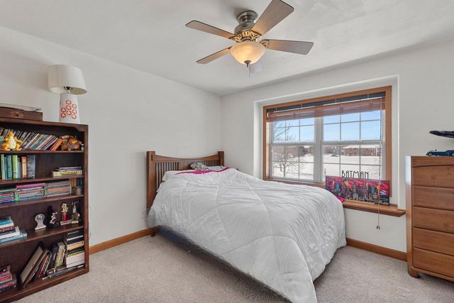 W172N7862 Shady LANE, Menomonee Falls, WI 53051