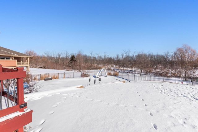 W172N7862 Shady LANE, Menomonee Falls, WI 53051