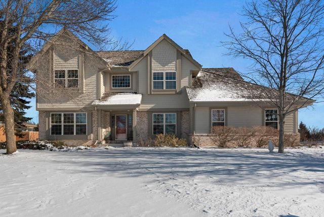 W172N7862 Shady LANE, Menomonee Falls, WI 53051