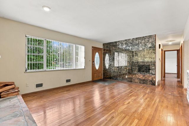1093 Garden Road, Columbus, OH 43224