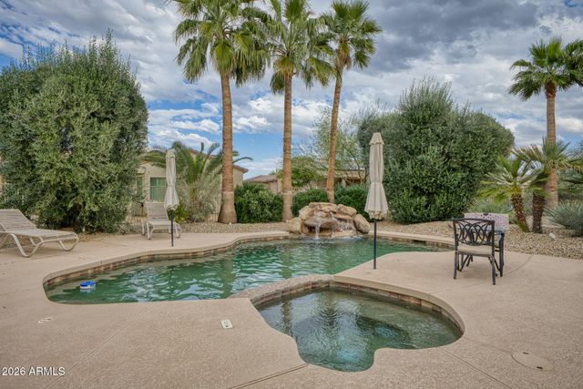 17520 W KARTCHNER Court, Surprise, AZ 85387