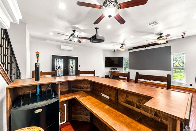 29274 Seabiscuit Dr, Fair Oaks Ranch, TX 78015