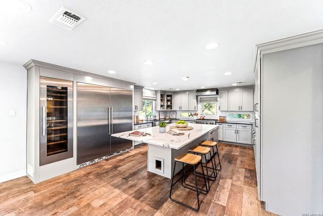 29274 Seabiscuit Dr, Fair Oaks Ranch, TX 78015