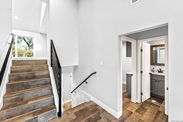 29274 Seabiscuit Dr, Fair Oaks Ranch, TX 78015