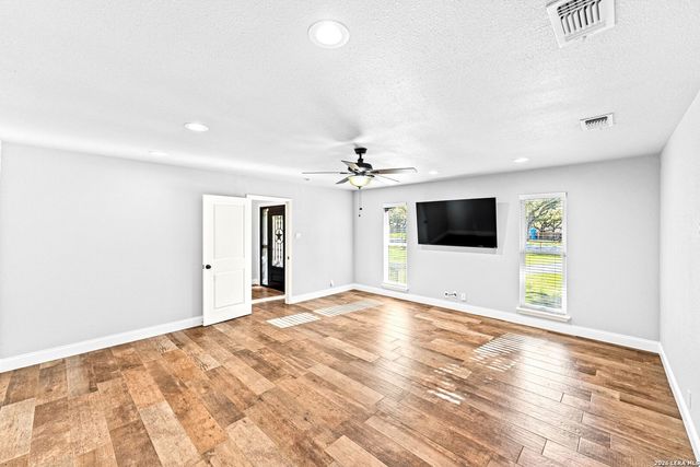 29274 Seabiscuit Dr, Fair Oaks Ranch, TX 78015