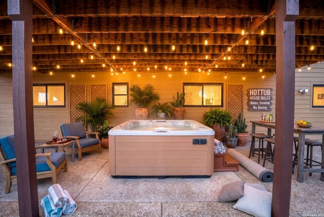 29274 Seabiscuit Dr, Fair Oaks Ranch, TX 78015