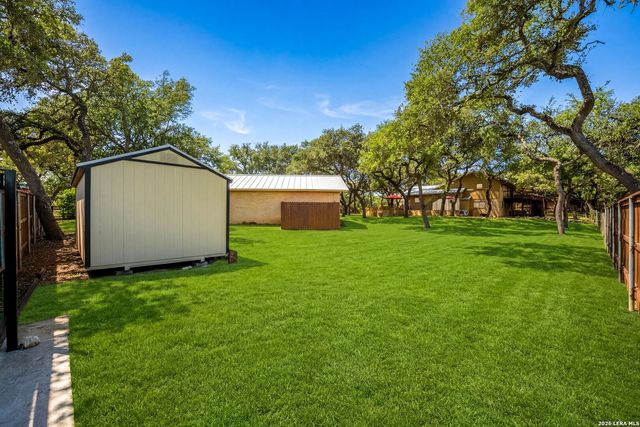 29274 Seabiscuit Dr, Fair Oaks Ranch, TX 78015