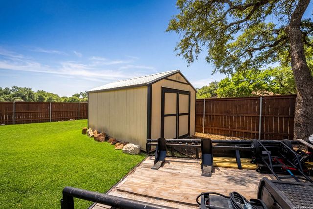 29274 Seabiscuit Dr, Fair Oaks Ranch, TX 78015