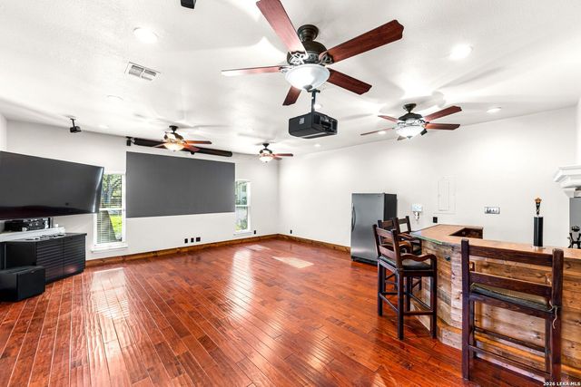 29274 Seabiscuit Dr, Fair Oaks Ranch, TX 78015