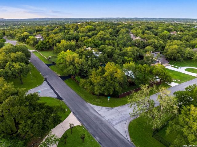 29274 Seabiscuit Dr, Fair Oaks Ranch, TX 78015