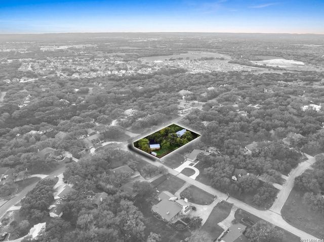 29274 Seabiscuit Dr, Fair Oaks Ranch, TX 78015