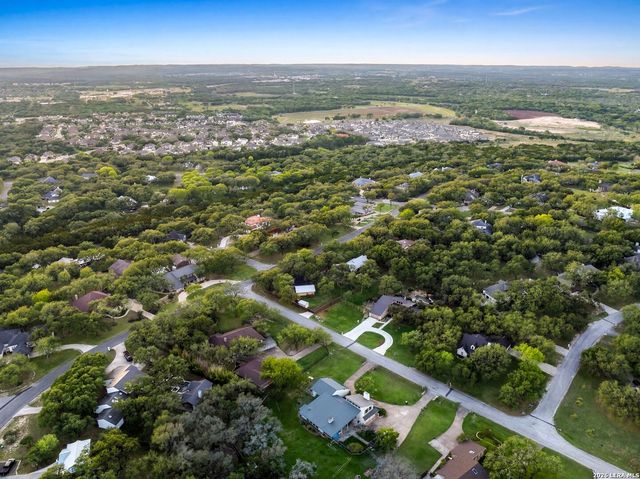 29274 Seabiscuit Dr, Fair Oaks Ranch, TX 78015