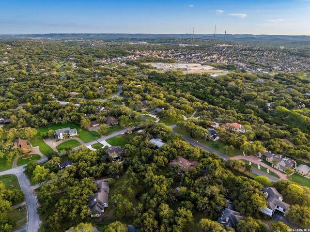 29274 Seabiscuit Dr, Fair Oaks Ranch, TX 78015