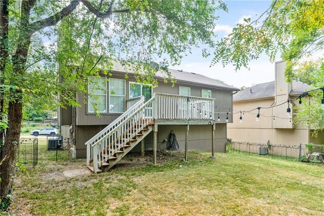 9108 Oak Street, Kansas City, MO 64114