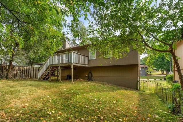 9108 Oak Street, Kansas City, MO 64114