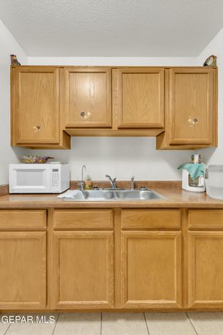 708 Weiermann, Horizon City, TX 79928