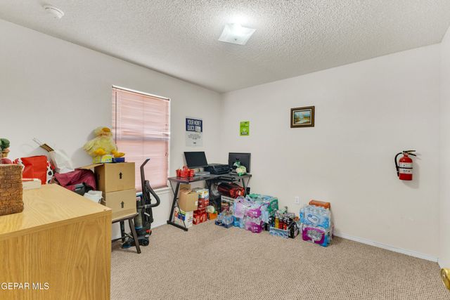 708 Weiermann, Horizon City, TX 79928