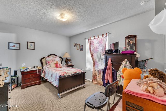 708 Weiermann, Horizon City, TX 79928