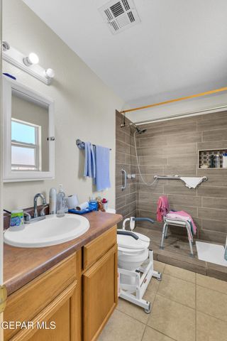 708 Weiermann, Horizon City, TX 79928