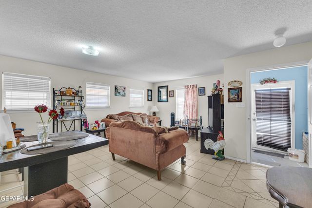 708 Weiermann, Horizon City, TX 79928