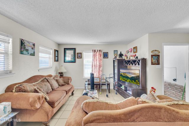 708 Weiermann, Horizon City, TX 79928