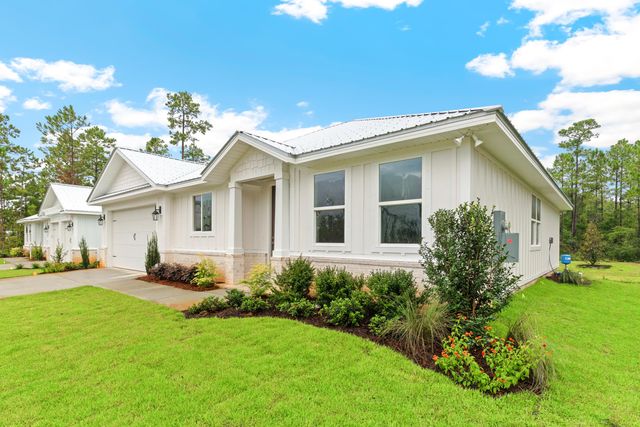 74 Clarke Hill Road, Freeport, FL 32439