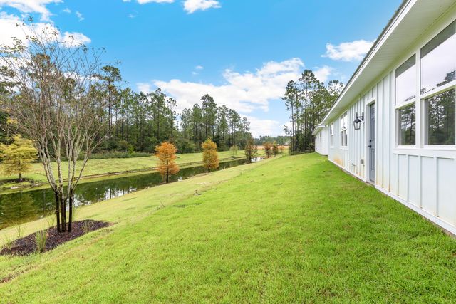 74 Clarke Hill Road, Freeport, FL 32439