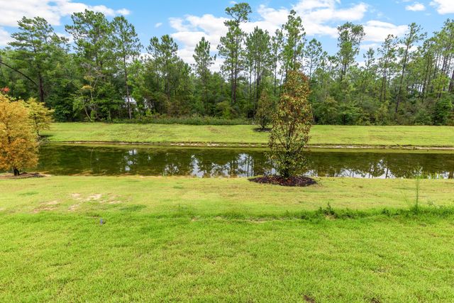 74 Clarke Hill Road, Freeport, FL 32439