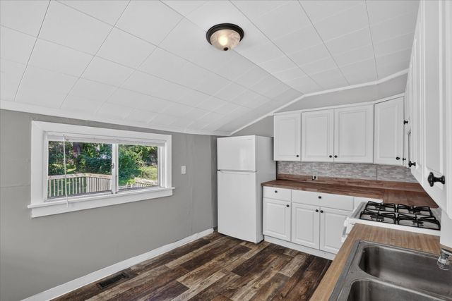 945 Jennette Avenue NW, Grand Rapids, MI 49504