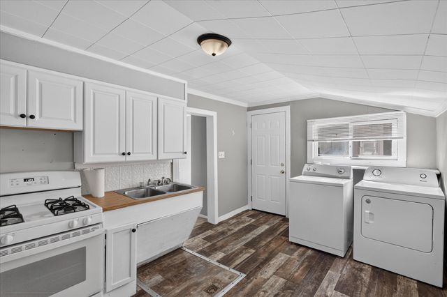 945 Jennette Avenue NW, Grand Rapids, MI 49504