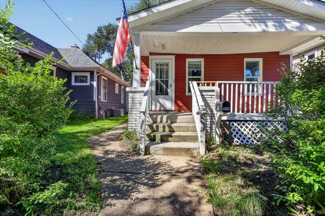 945 Jennette Avenue NW, Grand Rapids, MI 49504