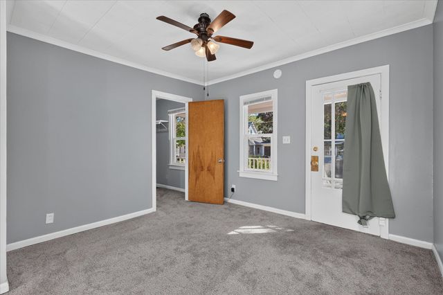 945 Jennette Avenue NW, Grand Rapids, MI 49504
