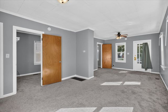 945 Jennette Avenue NW, Grand Rapids, MI 49504