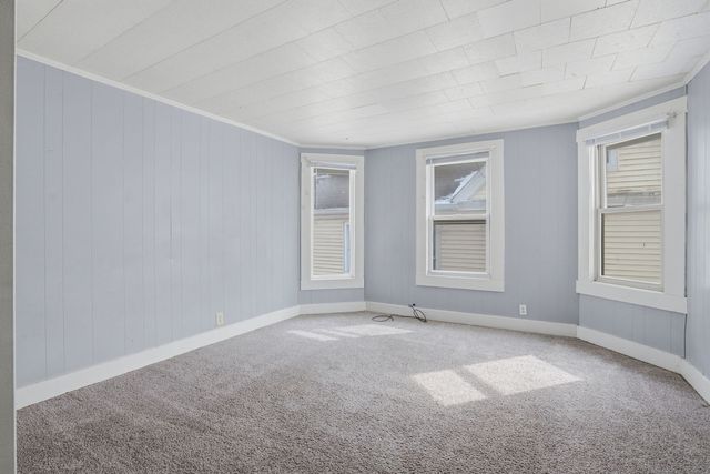 715 IOWA Street, Davenport, IA 52803