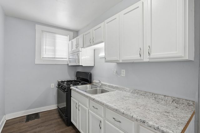 715 IOWA Street, Davenport, IA 52803