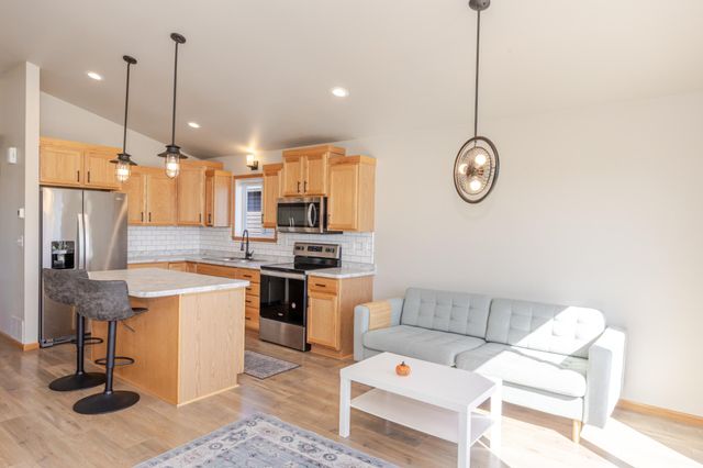 3299 Maple Leaf Loop S, Fargo, ND 58104