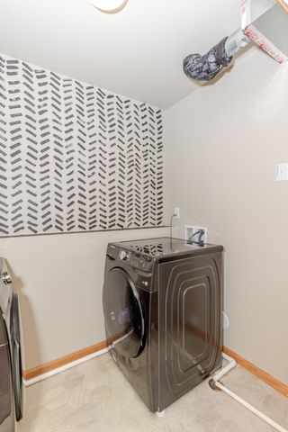 3299 Maple Leaf Loop S, Fargo, ND 58104