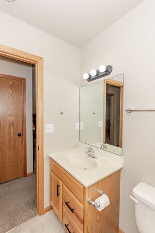 3299 Maple Leaf Loop S, Fargo, ND 58104