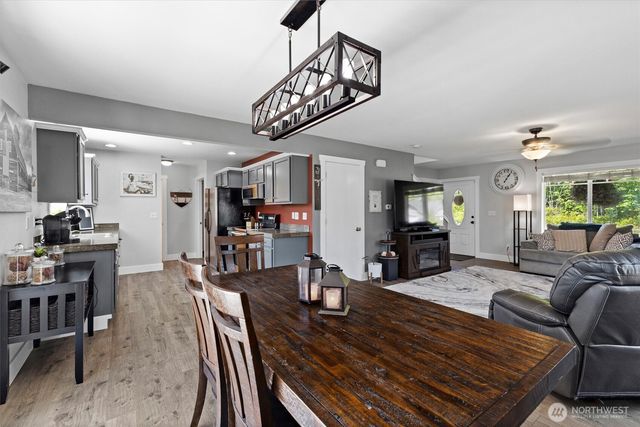2435 Baldwin Place, Blaine, WA 98230