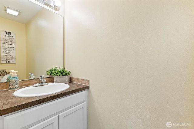 2435 Baldwin Place, Blaine, WA 98230