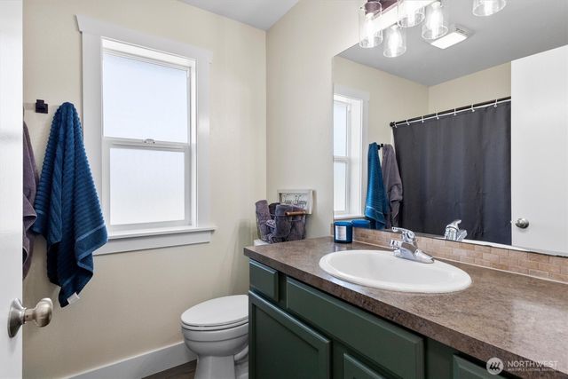 2435 Baldwin Place, Blaine, WA 98230