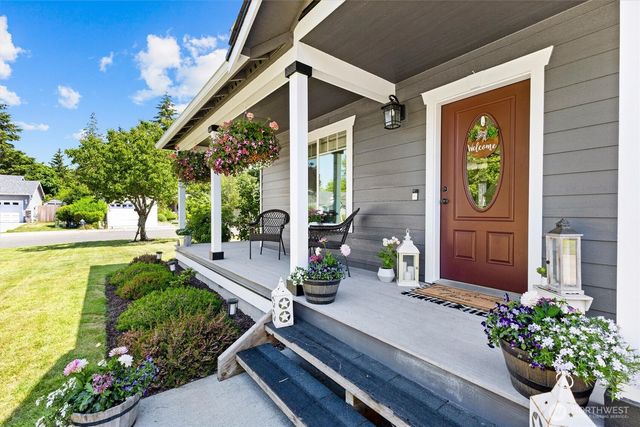 2435 Baldwin Place, Blaine, WA 98230