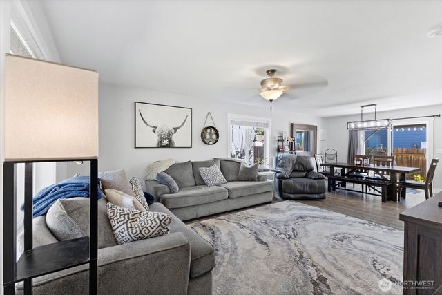 2435 Baldwin Place, Blaine, WA 98230