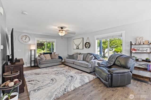 2435 Baldwin Place, Blaine, WA 98230