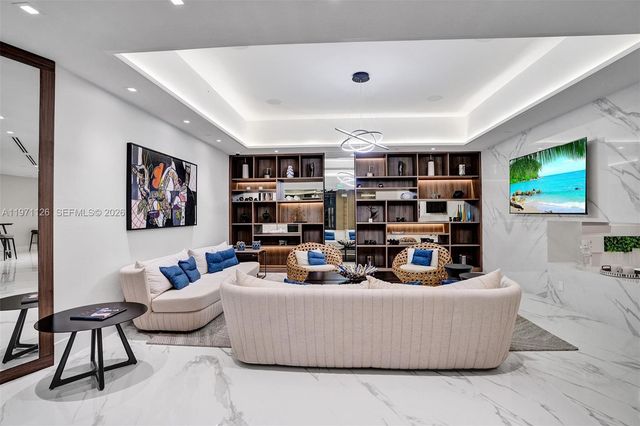 1000 W Island Blvd 2909, Aventura, FL 33160