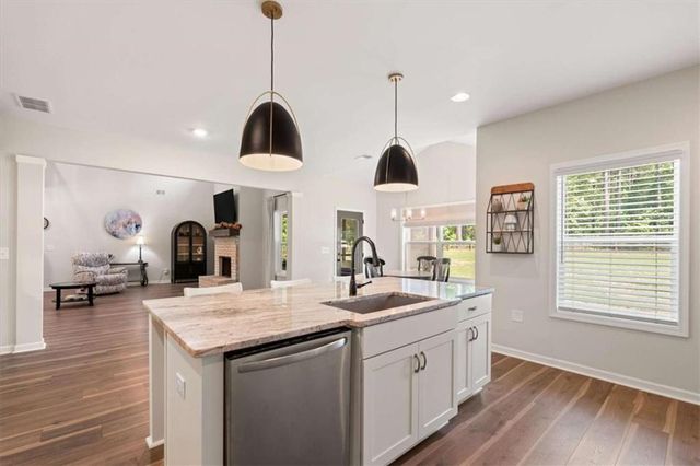 475 Paynes Lake Road, Carrollton, GA 30116