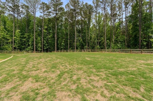475 Paynes Lake Road, Carrollton, GA 30116