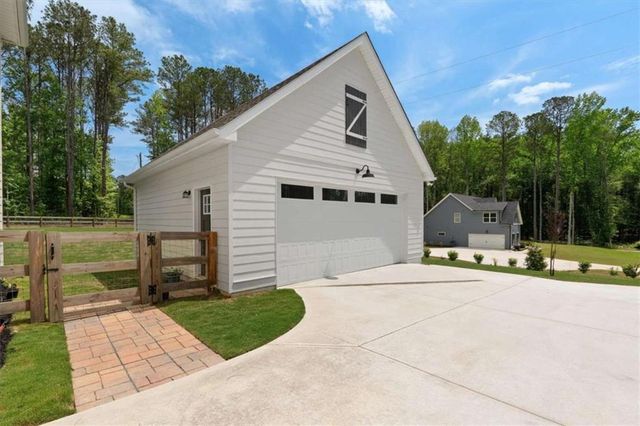 475 Paynes Lake Road, Carrollton, GA 30116